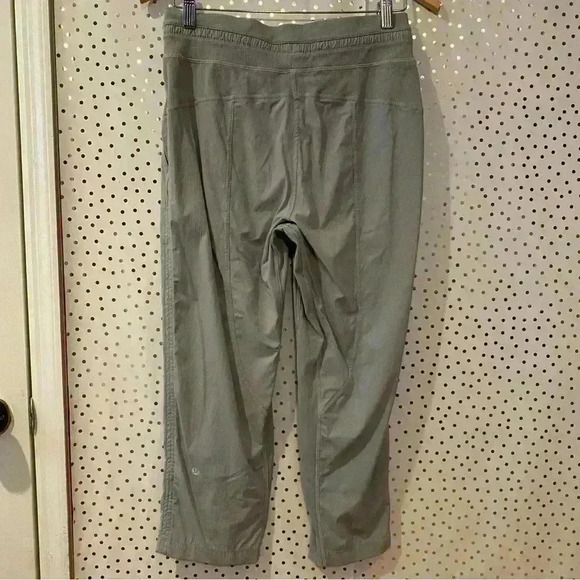 Lululemon Dance Studio Crop - Picture 10 of 10